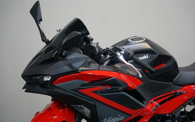 2025 Kawasaki Ninja® 500 SE ABS