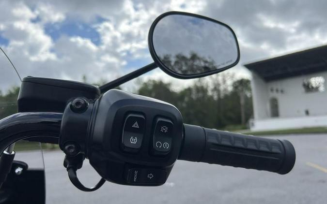 2026 Harley-Davidson® FLHC - Heritage Classic