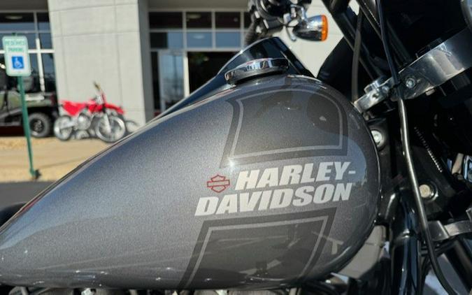 2021 Harley-Davidson® Sport Glide® Custom Color