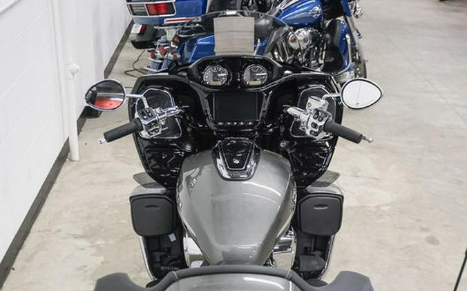 2024 Indian Motorcycle® Pursuit® Limited® with PowerBand Audio Package Titanium/Black Metallic