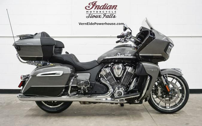 2024 Indian Motorcycle® Pursuit® Limited® with PowerBand Audio Package Titanium/Black Metallic