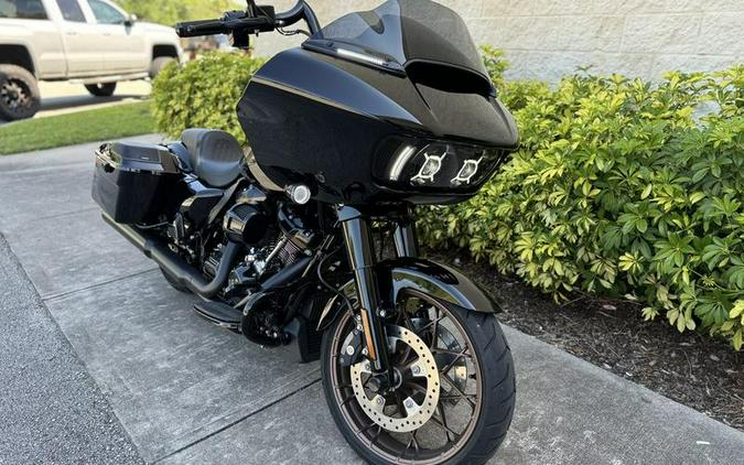 2023 Harley-Davidson Road Glide Special Review [120th Edition]