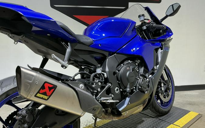2023 Yamaha YZF-R1