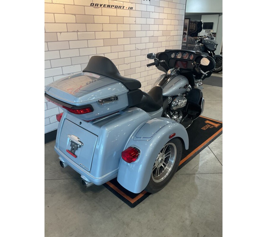 FLHTCUTG 2023 Tri Glide® Ultra