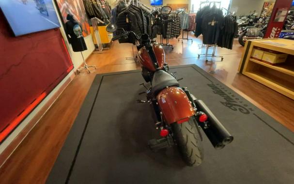 2024 Indian Motorcycle® Chief Bobber Dark Horse® Icon Copper Metallic Pearl