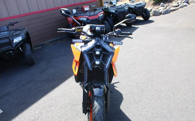 2024 KTM 990 Duke