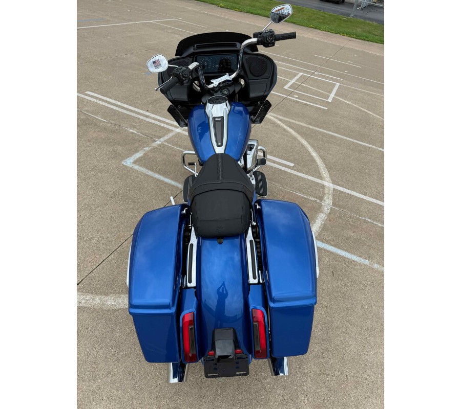 2025 Harley-Davidson® Road Glide® Blue Burst