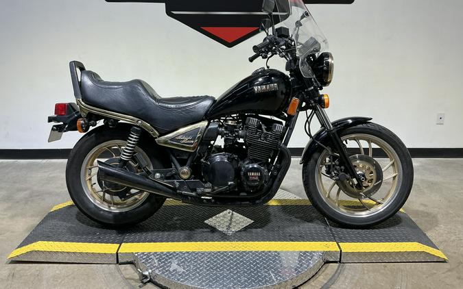 1983 Yamaha XJ750MK Mid. Maxim