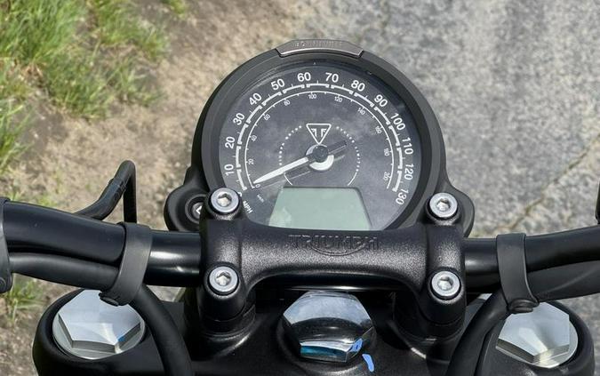 2026 Triumph Bonneville Bobber Interstellar Blue