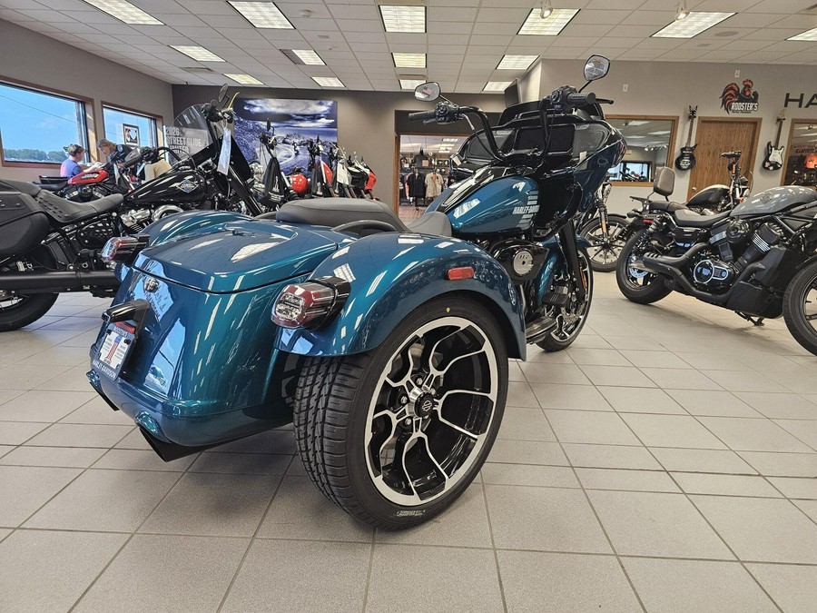 FLTRT 2026 Road Glide 3