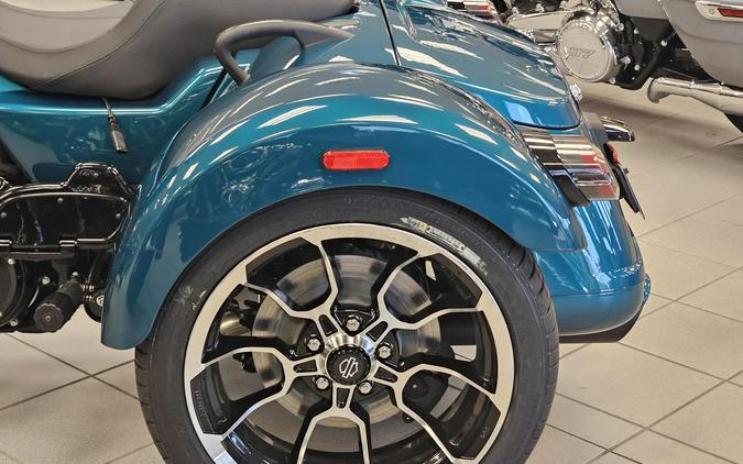 FLTRT 2026 Road Glide 3