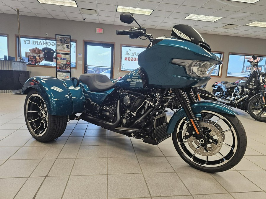 FLTRT 2026 Road Glide 3