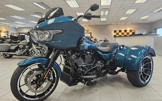 FLTRT 2026 Road Glide 3