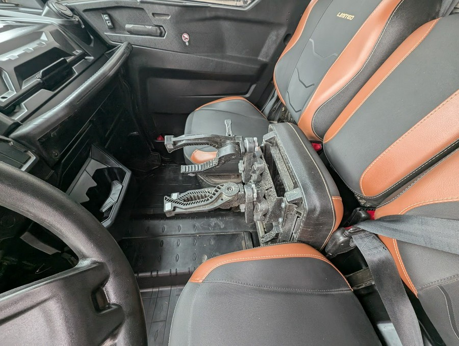 2024 Can-Am Defender MAX Limited