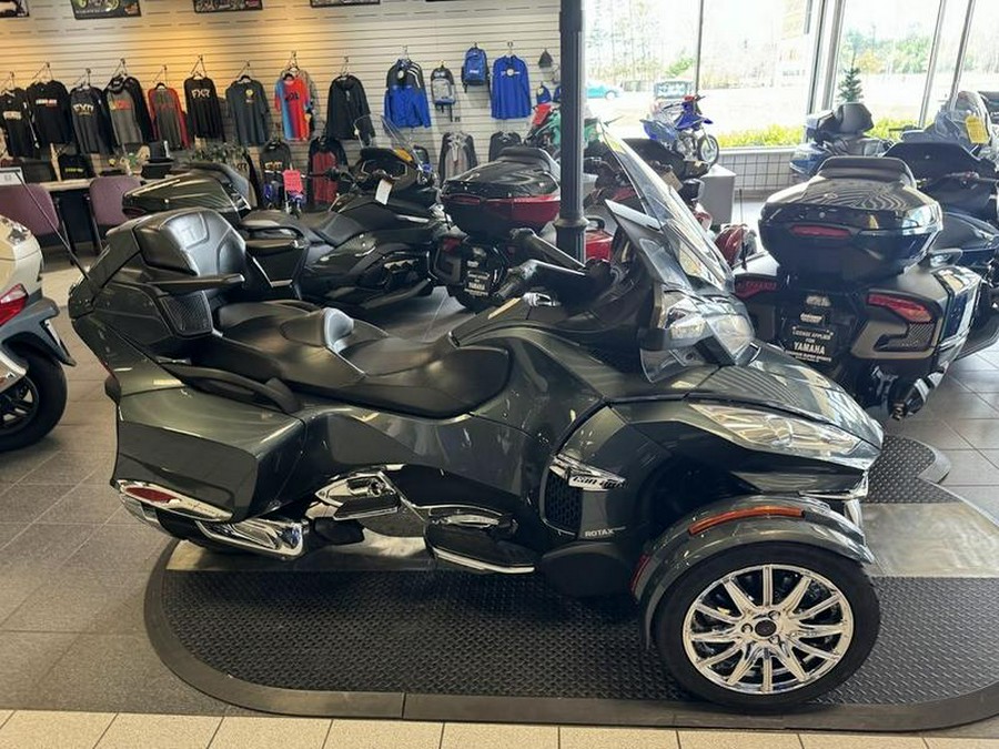 2018 Can-Am® Spyder® RT Limited Chrome