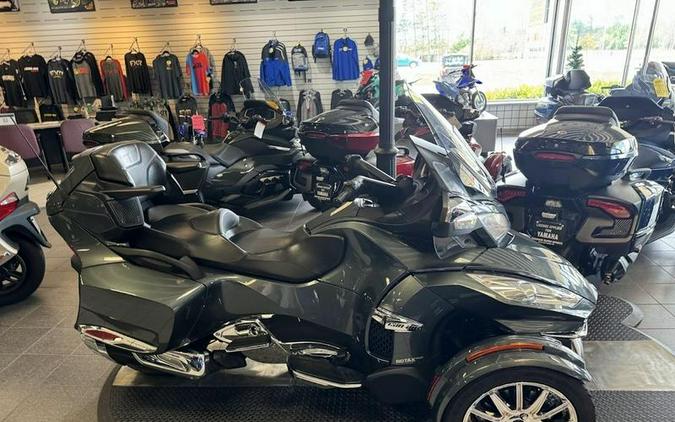 2018 Can-Am® Spyder® RT Limited Chrome