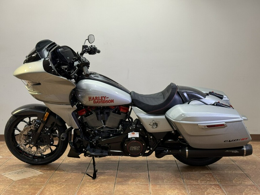 2025 FLTRXSTSE CVO™ Road Glide® ST