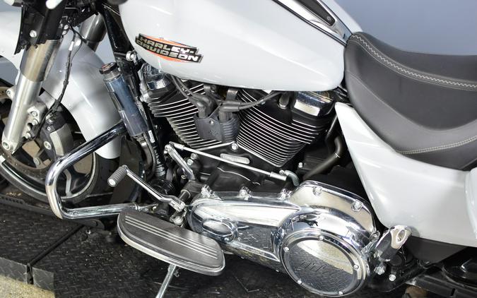 2024 Harley-Davidson Street Glide Billiard Gray