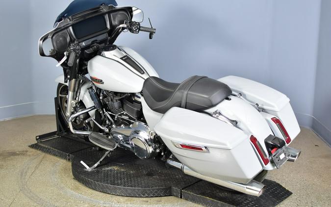 2024 Harley-Davidson Street Glide Billiard Gray