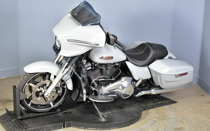 2024 Harley-Davidson Street Glide Billiard Gray