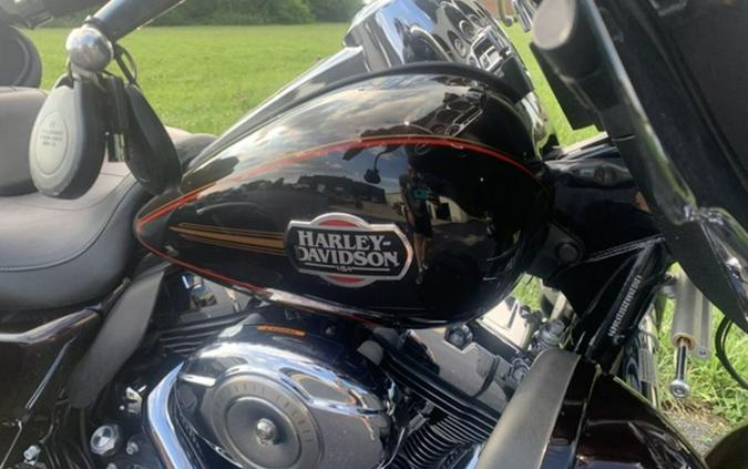 2011 Harley-Davidson® FLHTCUTG - Tri Glide® Ultra Classic®