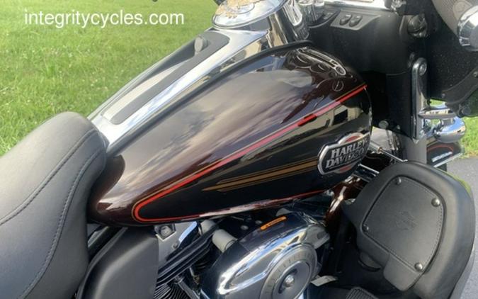 2011 Harley-Davidson® FLHTCUTG - Tri Glide® Ultra Classic®