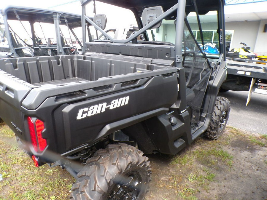 2024 Can-Am® Defender DPS HD7 Tundra Green