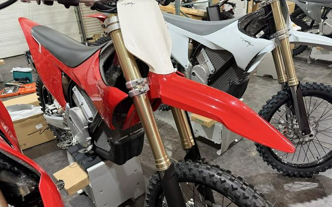 2024 Stark VARG Alpha MX 19"_80HP