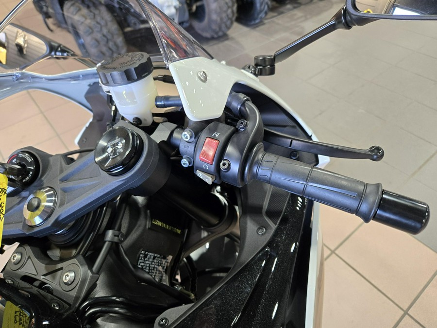 2026 KAWASAKI NINJA ZX6R ABS