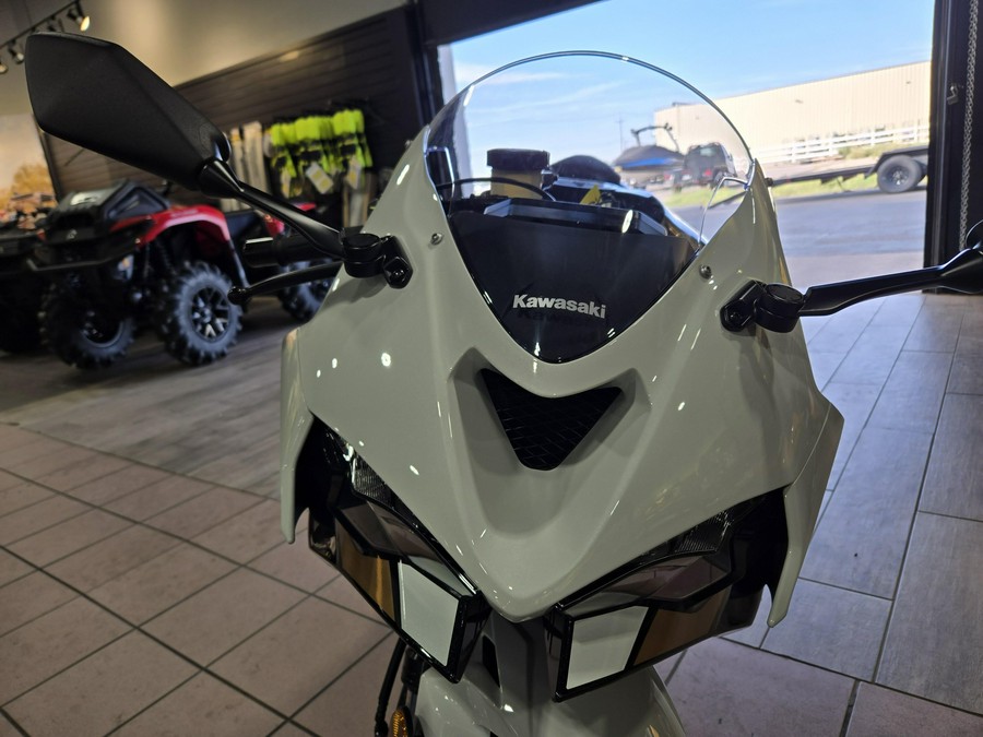 2026 KAWASAKI NINJA ZX6R ABS