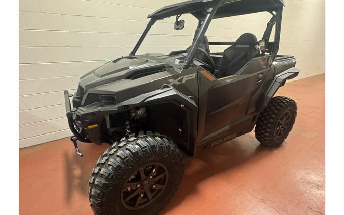 2026 Polaris GENERAL XP 1000 Ultimate - Super Graphite