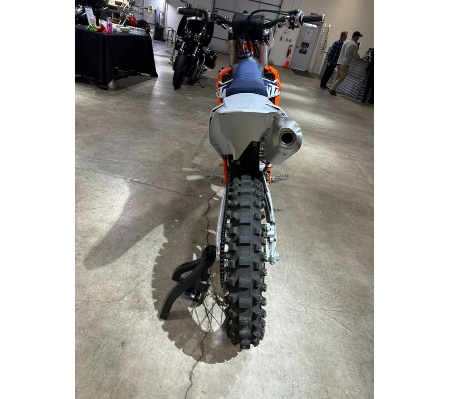 2022 KTM 450 SX-F