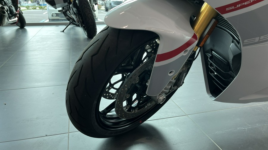 2024 Ducati SuperSport