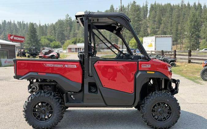 2026 Honda Pioneer 1000 Deluxe