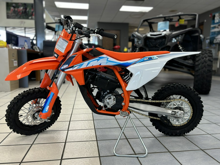 2024 KTM SX E 3