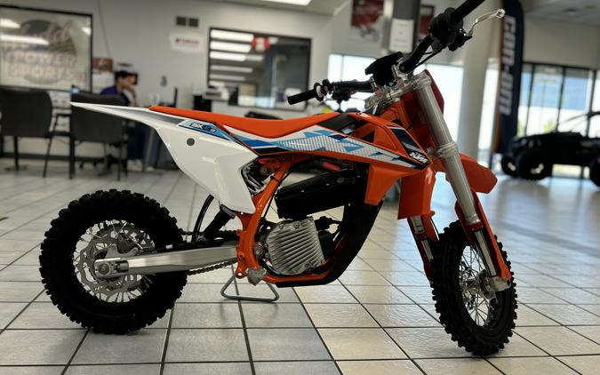 2024 KTM SX E 3