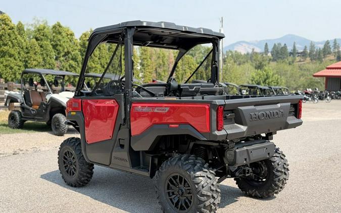 2026 Honda Pioneer 1000 Deluxe