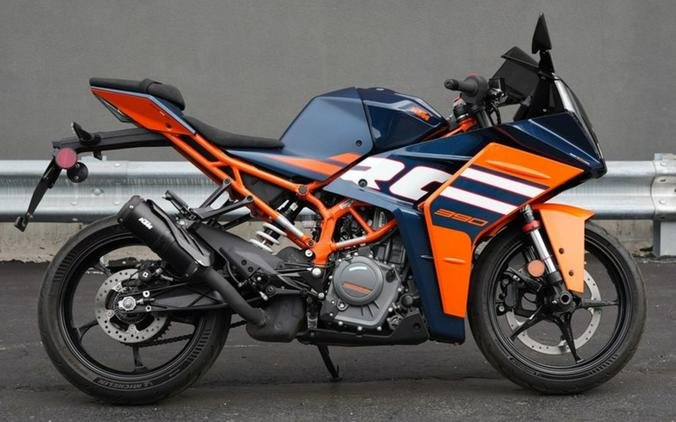 2024 KTM RC 390
