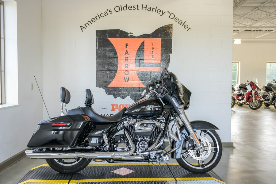 2019 Harley-Davidson Street Glide Grand American Touring FLHX