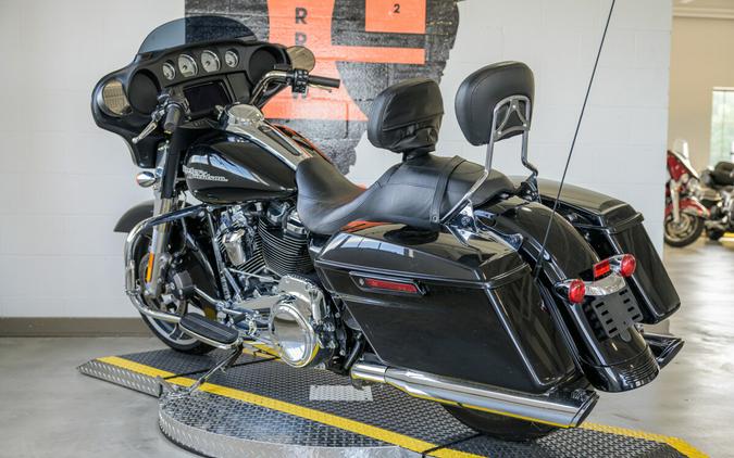 2019 Harley-Davidson Street Glide Grand American Touring FLHX