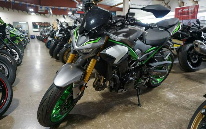 2025 Kawasaki Z900 SE ABS