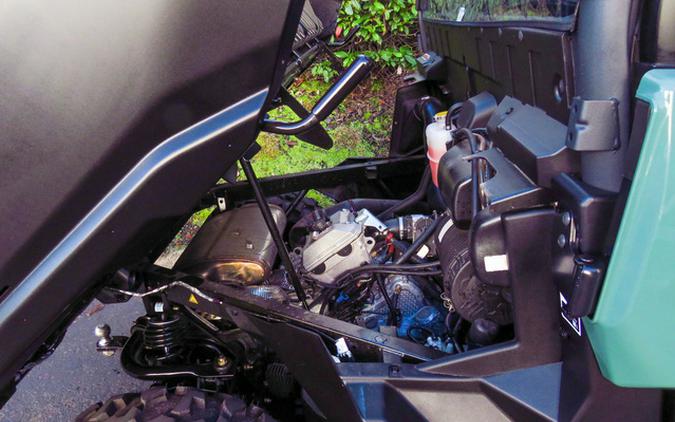 2025 Can-Am Defender DPS HD7 Compass Green