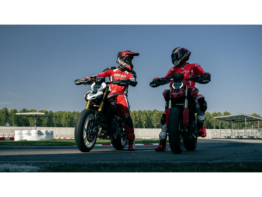 2026 Ducati Hypermotard V2