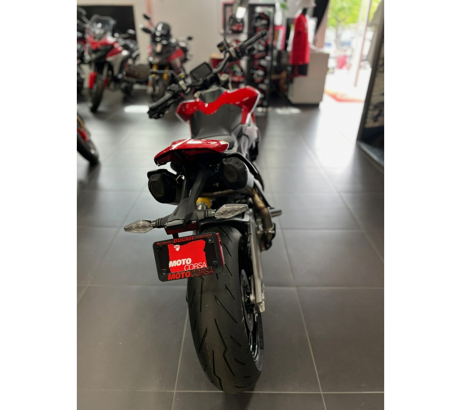 2026 Ducati Hypermotard V2
