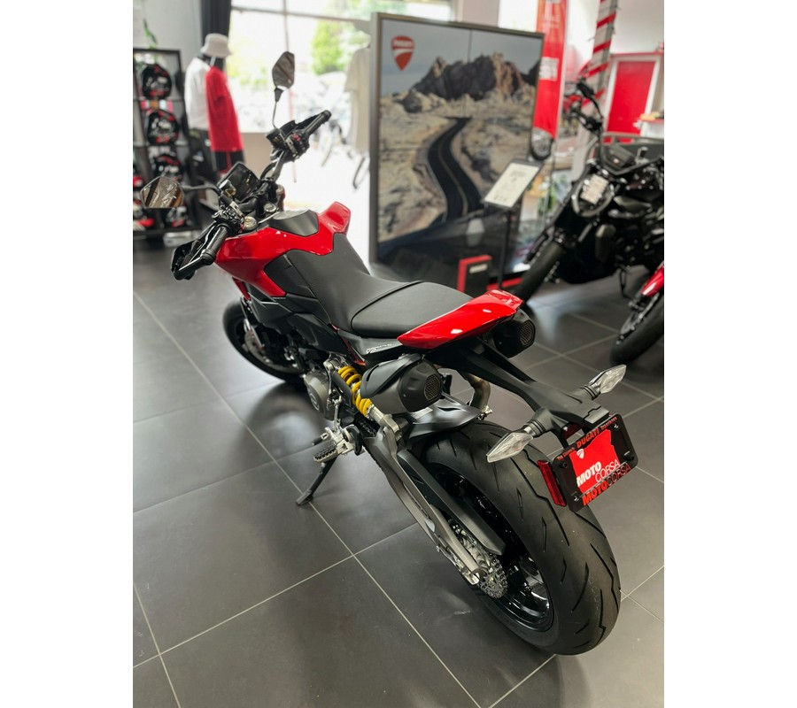 2026 Ducati Hypermotard V2