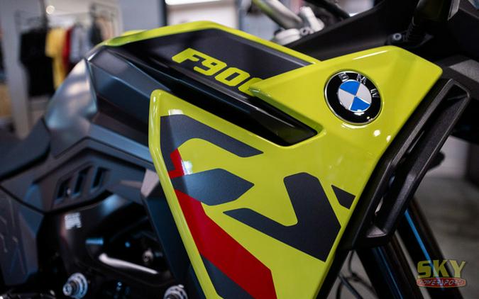 2024 BMW F 900 GS Passion