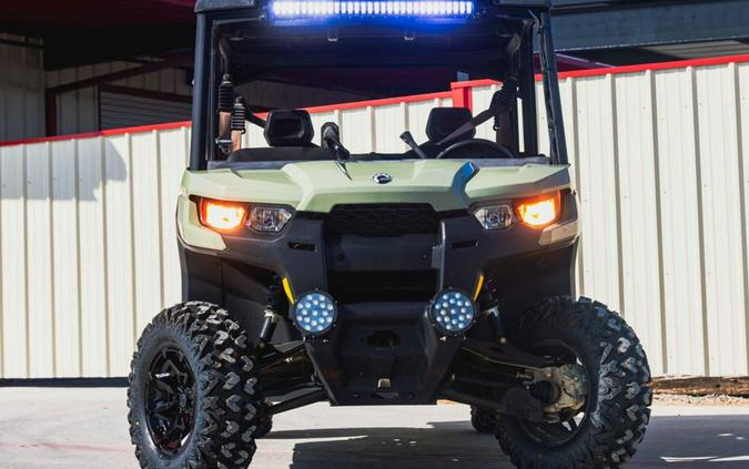 2019 Can-Am Defender MAX DPS HD8