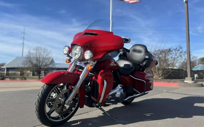 2023 Harley-Davidson® Ultra Limited FLHTK Redline Red