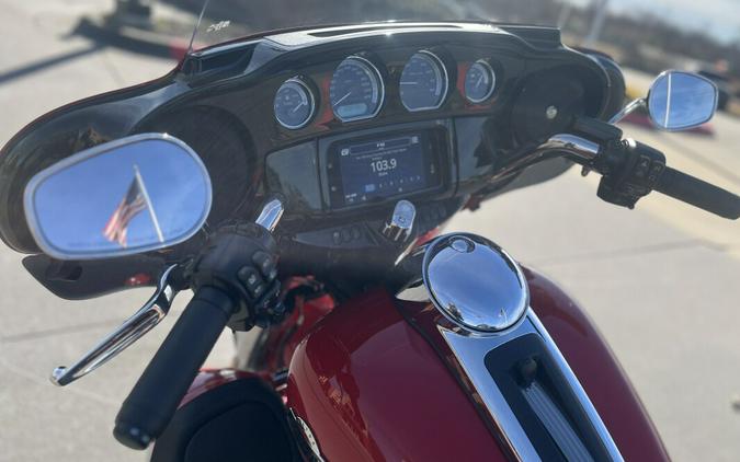2023 Harley-Davidson® Ultra Limited FLHTK Redline Red