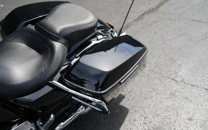 2017 Harley-Davidson FLHXS - Street Glide Special